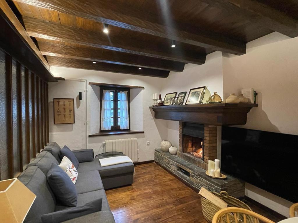 Baqueira 1500 Pie De Pistas Apartamento Cuilas Naut Aran ภายนอก รูปภาพ
