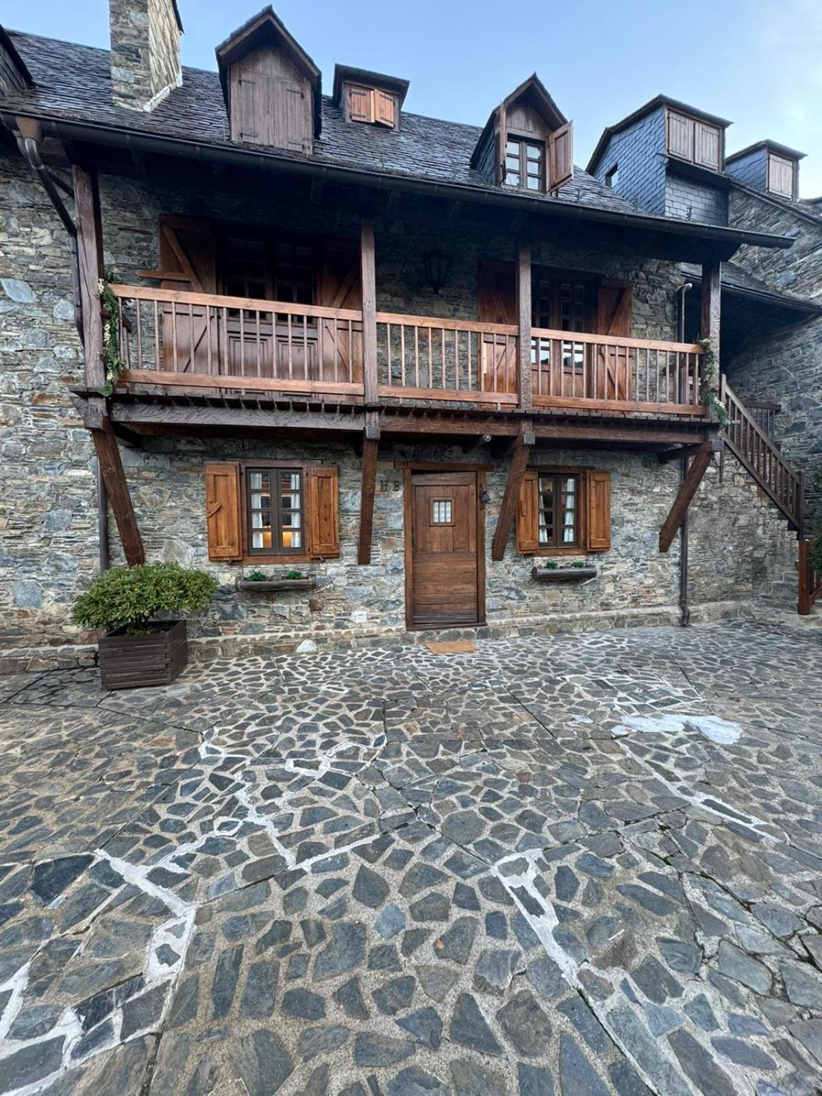 Baqueira 1500 Pie De Pistas Apartamento Cuilas Naut Aran ภายนอก รูปภาพ